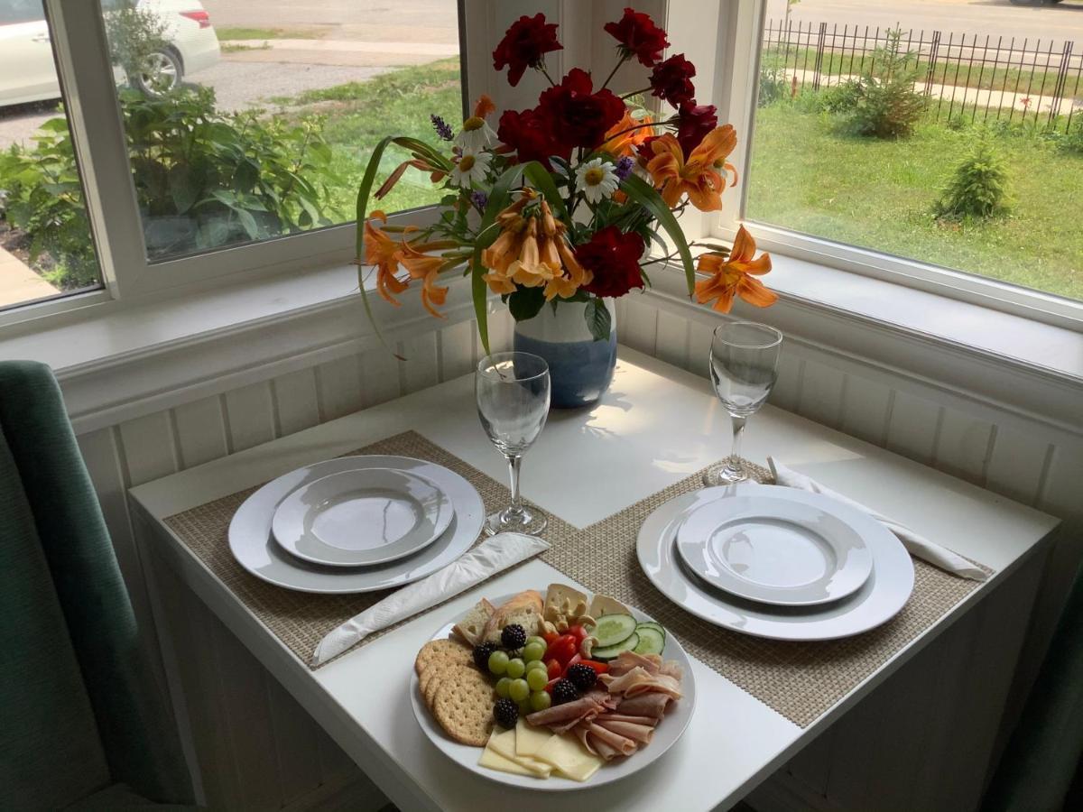 Summer Solstice Bed & Breakfast Niagara-on-the-Lake Екстериор снимка